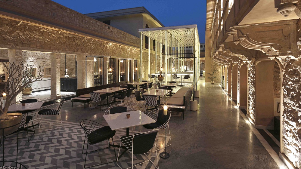 ROYAL RESTAURANT