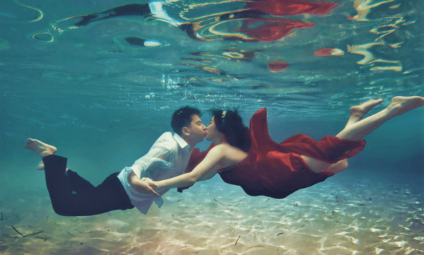 Guiness world record for underwater wedding