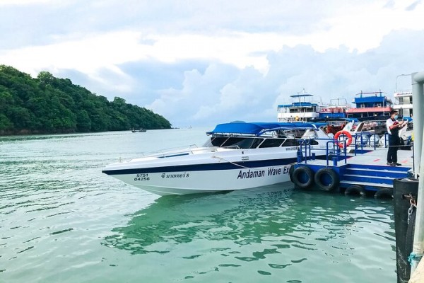 Traversing the Andaman Islands by Private Boat Transfer