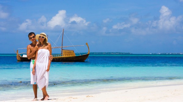 Andaman Islands Honeymoon Package with Flower Bed and Beach Candle Light Dinner